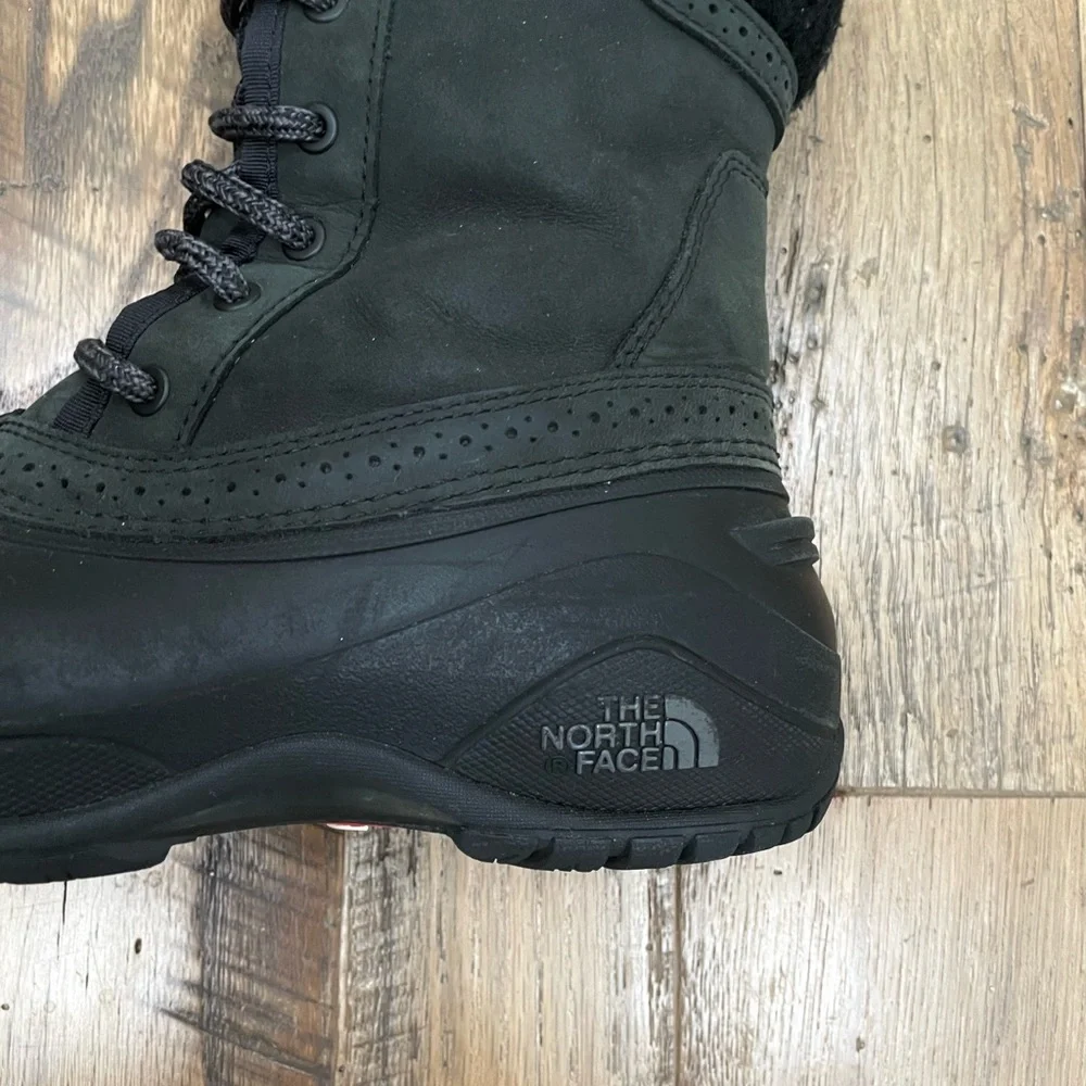 The North Face waterproof Winter Boots Wm 7